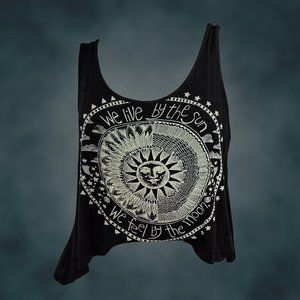 Black, drop sides crop top – We Live by the Sun, We Feel by the Moon – Occasion,